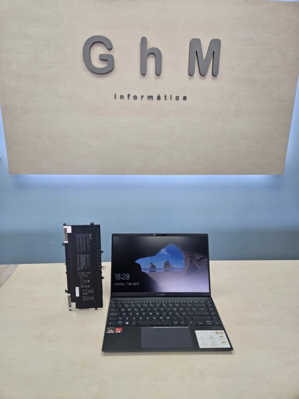 Portátil Asus Zenbook 15 cambio de batería ghminformatica