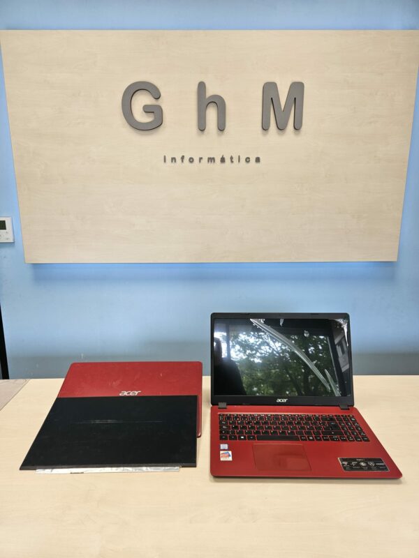 Acer Aspire 3 pantalla reparación ghminformatica